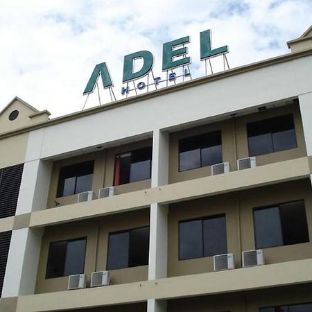 Adel Hotel Putatan Kültér fotó