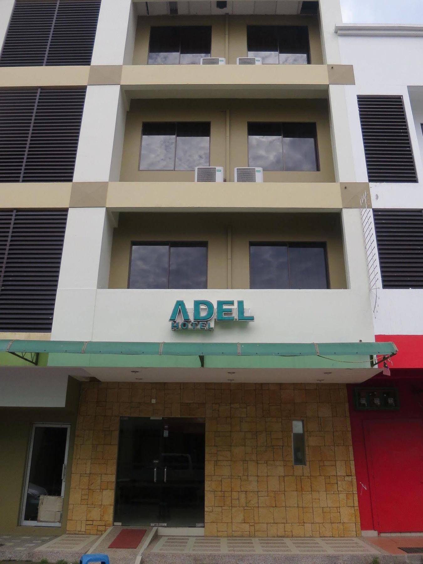 Adel Hotel Putatan Kültér fotó