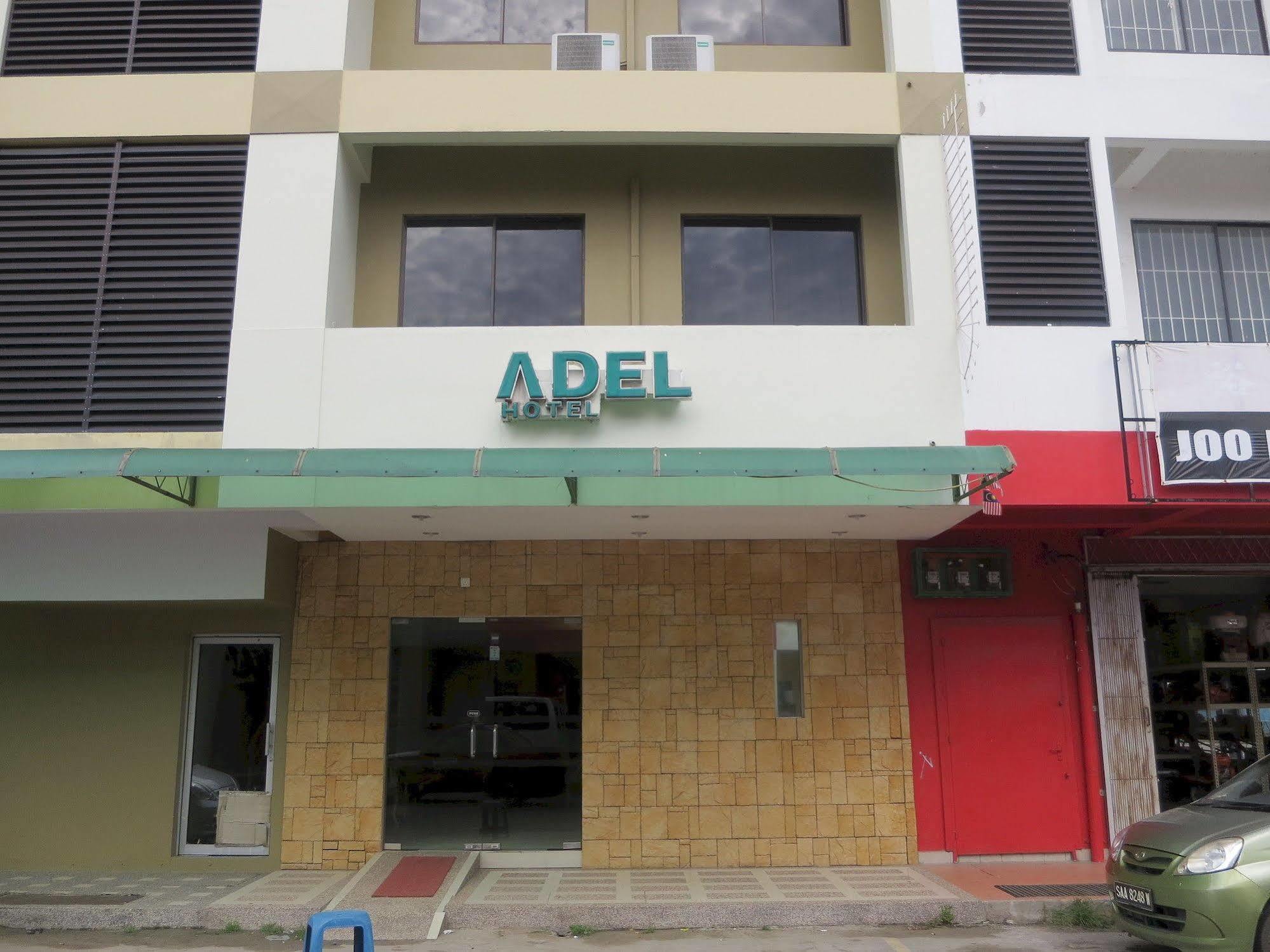 Adel Hotel Putatan Kültér fotó